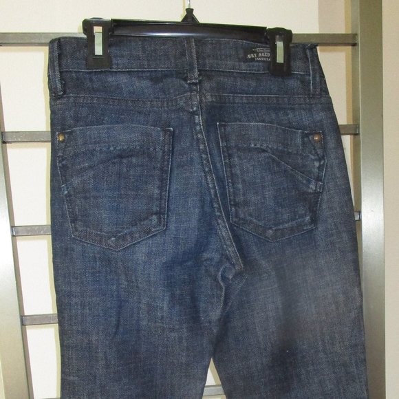 5-Pocket High Rise Jeans - Picture 2 of 2
